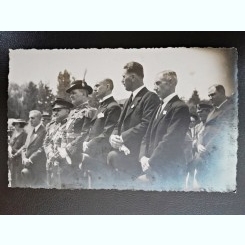 Fotografie pe carton, participanti la Mitingul de Aviatie Sfantul Gheorghe din 1936-1937