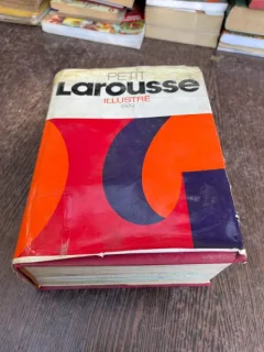 Petit Larousse Illustre (1979)