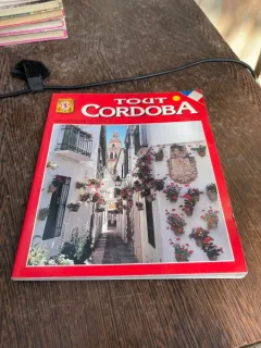 Tout Cordoba, ghid in limba franceza