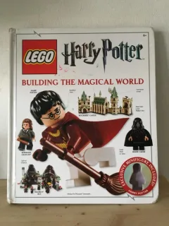 Lego Harry Potter Building the Magical World