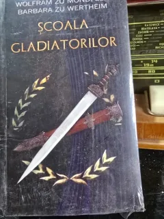 Wolfram Zu Mondfeld, Barbara Zu Wertheim - Scoala Gladiatorilor