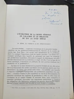 L'Evolution de la rente feodale en Valachie en Moldavie du XIV au XVIII siecle - D. Mioc, H. Chirica, St. Stefanescu  cu dedicatie