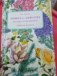 Arbres et arbustes de parcs et de jardins - Runo Lowenmo