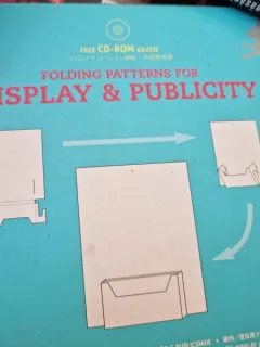 Folding patterns for display and publicity