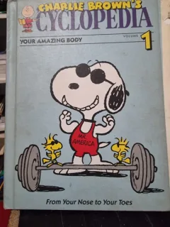 Charlie brown's  Cyclopedia volume 1
