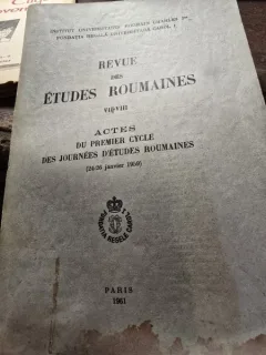 Revue des Etudes Roumaines VII-VIII - 1961 (cu dedicatia autorului)