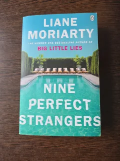 Nine Perfect Strangers - Liane Moriarty