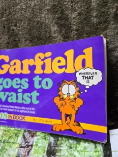 Garfield goes to waist - Jim Davis