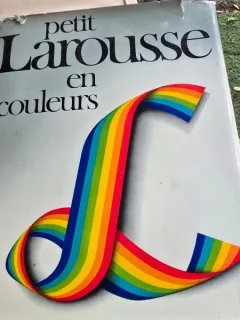 Petit Larousse en Couleurs