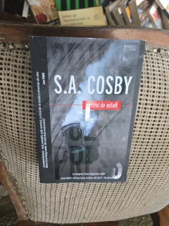 Pustiul de asfalt - S.A. Cosby
