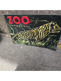 Pliant ZOO Bucuresti, prezentare grafica Tia Peltz