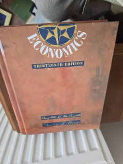 Economics - Campbell R. McConnell, Stanley L. Bruce