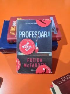 Profesoaara - Freida McFadden 2024