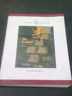 CHILD DEVELOPMENT. ITS NATURE AND COURSE - GANIE B. DEHART  (CARTE IN LIMBA ENGLEZA, CU 2 CD-URI)