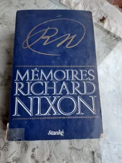 MEMOIRES RICHARD NIXON  (CARTE IN LIMBA FRANCEZA)
