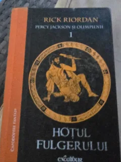 HOTUL FULGERULUI - RICK RIORDAN