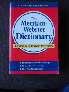 THE MERRIAM-WEBSTER DICTIONARY  (TEXT IN LIMBA ENGLEZA)