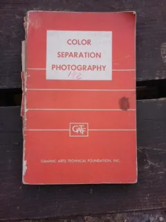 COLOR SEPARATION PHOTOGRAPHY  (CARTE IN LIMBA ENGLEZA)