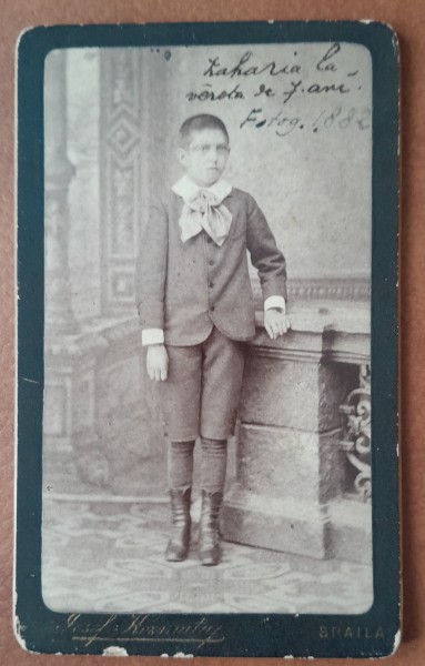Fotografie tip CDV, baiatul Zaharia la 7 ani, 1882