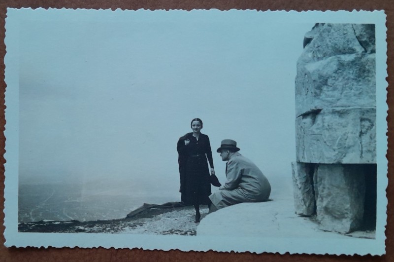 Fotografie, parintii lui Geo Litarczek, parintele radiologiei romanesti, la Brasov-Tampa, 1935