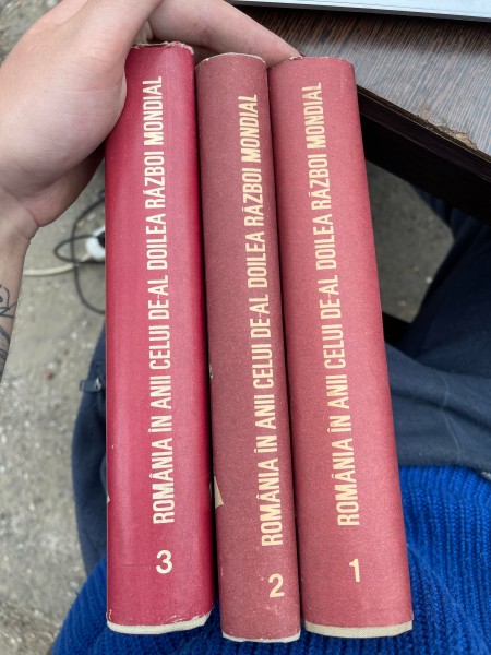 ROMANIA IN ANII CELUI DE-AL DOILEA RAZBOI MONDIAL   3 VOLUME