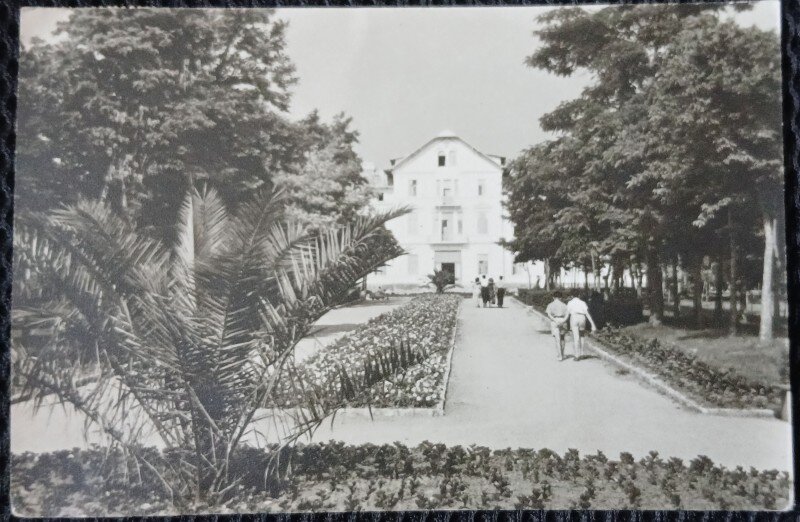Carte postala, Republica Populara Romana, Vasile Roaita, vedere din parc, 1959