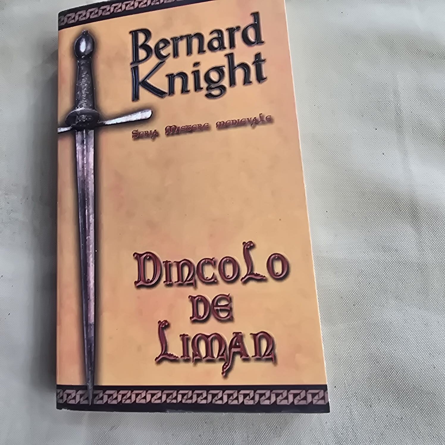 Dincolo de Liman - Bernard Knight