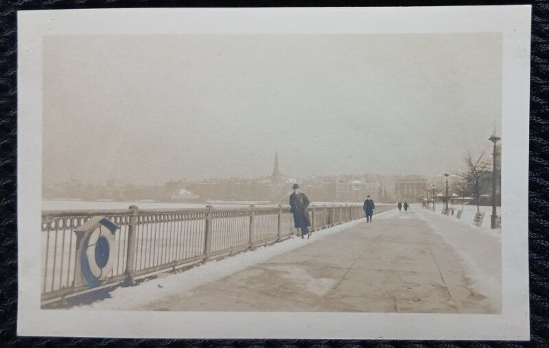 Fotografie, Tatal lui Geo Litarczek, parintele radiologiei romanesti, Charles River, 1926