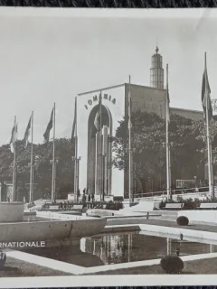 Carte postala, Expozitia internationala Paris 1937, pavilionul Romaniei si al U.R.S.S