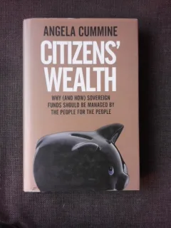 CITIZEN'S WEALTH - ANGELA CUMMINE  (CARTE IN LIMBA ENGLEZA)