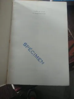 CONFLITS DU TRAVAIL ET CHANGEMENT SOCIAL - G. ADAM  (CARTE IN LIMBA FRANCEZA)