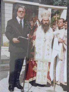 Fotografie, Corneliu Vadim Tudor la o Ceremonie Religioasa