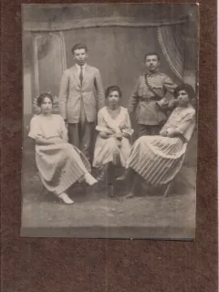 Fotografie din perioada interbelica