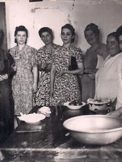 Fotografie din perioada interbelica