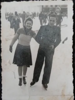 Fotografie, Femeie si barbat la patinaj, perioada interbelica