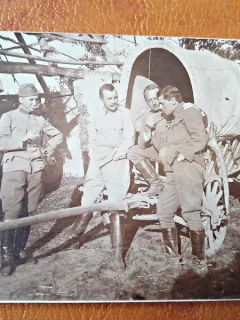 Fotografie militari intr-un moment de odihna