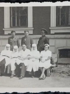 Fotografie, Personal medical militar din timpul celui de-al doilea razboi mondial