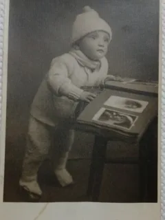 Fotografie tip Carte postala, Baietel (Pufulica), perioada interbelica