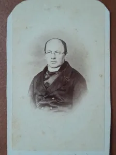 Fotografie tip CDV, barbat, sfarsit de secol XIX