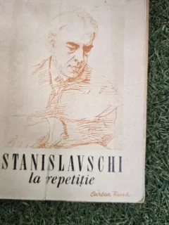 STANISLAVSCHI LA REPETITIE de V. TOPORCOV