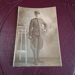 fotografie tip carte postala , Militar in uniforma , alb negru - necirculata