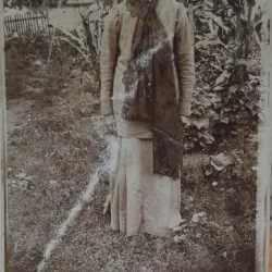Fotografie, doamna varstnica, inceput de secol XX