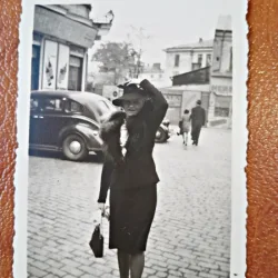 Fotografie femeie, perioada interbelica