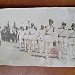 Fotografie parada militara, prim plan Carol al II-lea