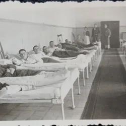 Fotografie, Militari romani in spital, raniti in timpul celui de-al doilea razboi mondial