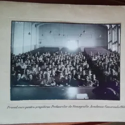 Fotografie pe carton, primul curs de pregatire al Profesorilor de Stenografie, Academia Comerciala 1940