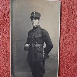Fotografie tip carte postala, elev sergent 1923