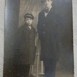 Fotografie tip Carte postala, Profesor cu un elev, 1931