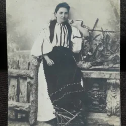 Fotografie tip carte postala, souvenir de la presedinta Clubului Bum, 1905, pentru doi membri ai aceluiasi club