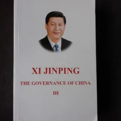 XI JINPING, THE GOVERNANCE OF CHINA  VOL. III  (CARTE IN LIMBA ENGLEZA)